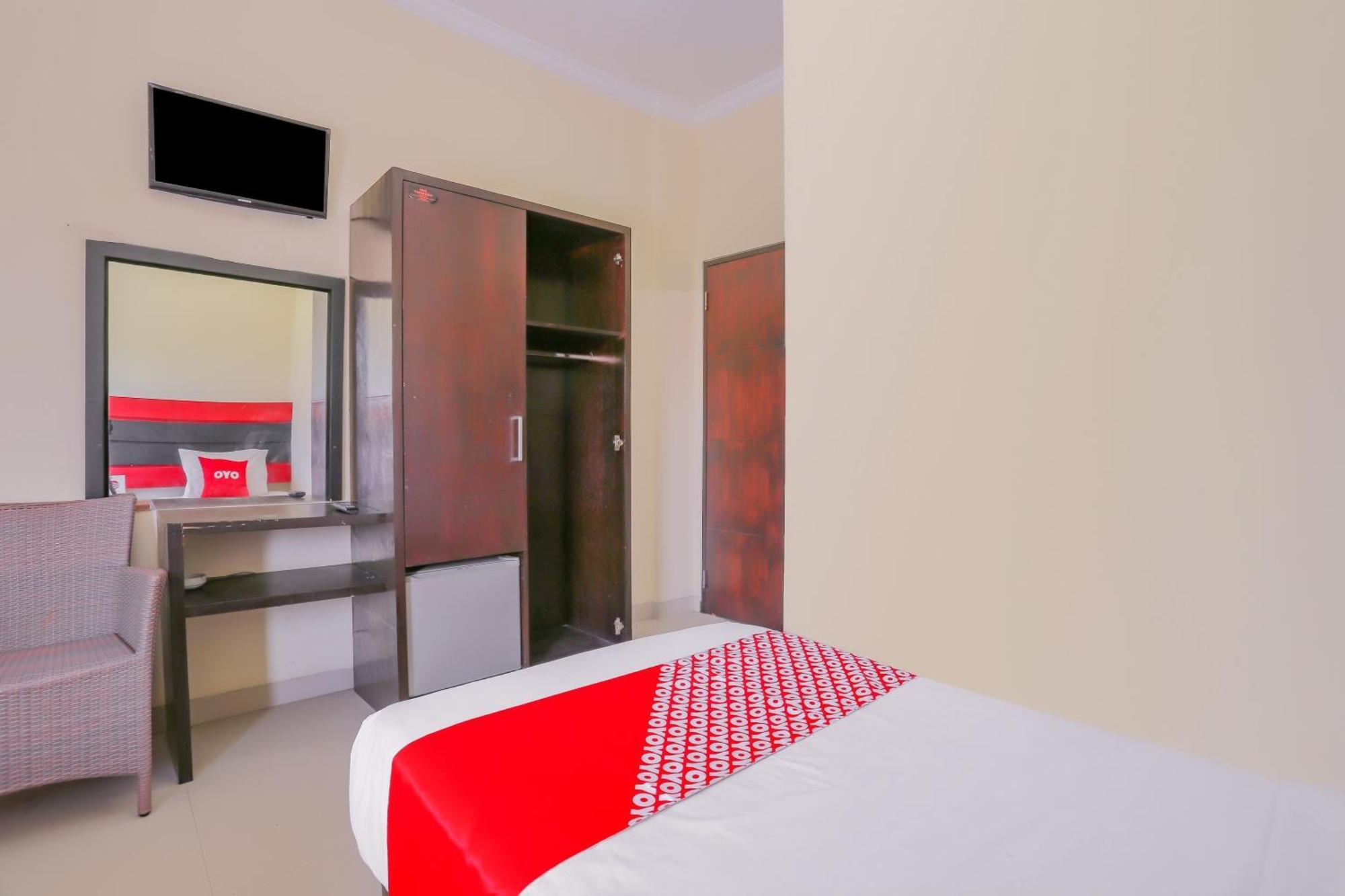 Oyo 4012 Ari Beach Inn 꾸따 외부 사진