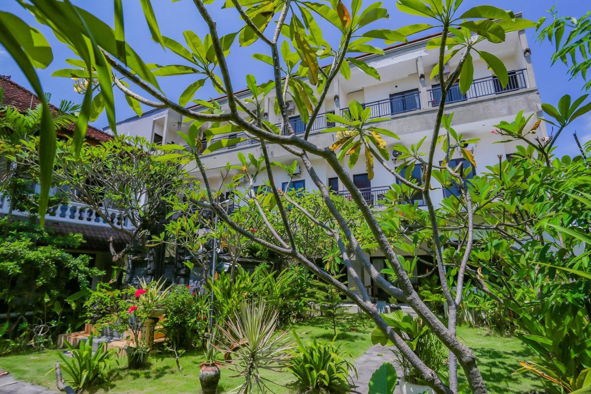 Oyo 4012 Ari Beach Inn 꾸따 외부 사진