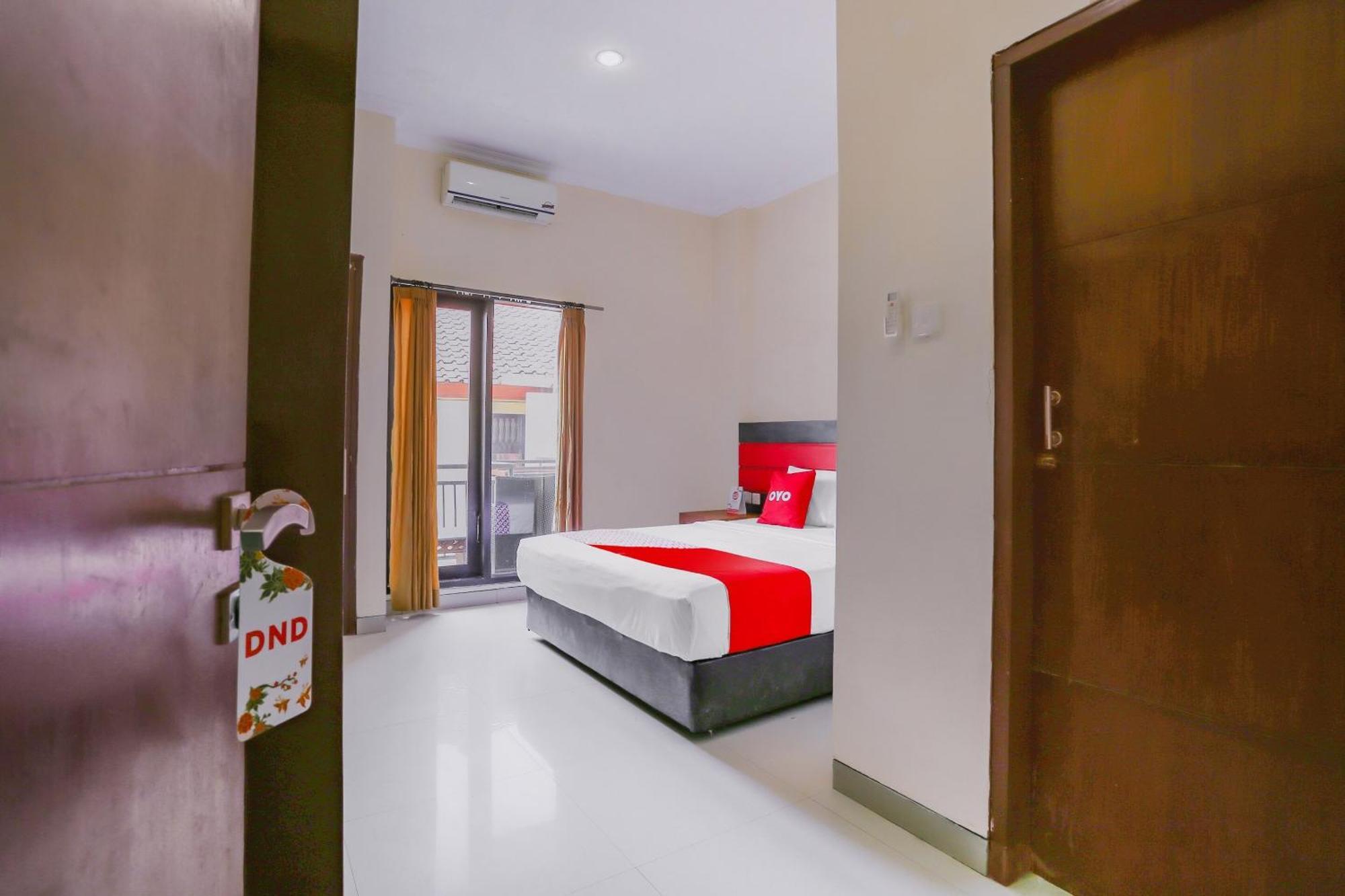 Oyo 4012 Ari Beach Inn 꾸따 외부 사진